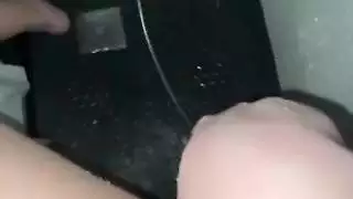 إباحية هواة صريحة: استمناء في الدش من أجل كس مراهقة ضيق
