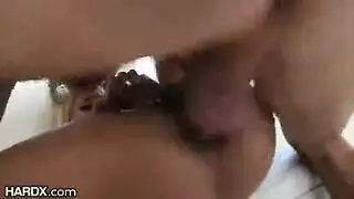 نكاح تنكري كرتوني: لونا تُثقب في كل حفرة، تنتهي بنشوة