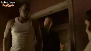 امها بتتناك وبتها الصغيره بتنادي عليها من الصاله