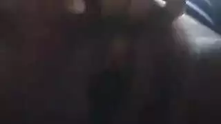 ثمل ومثار، يخوضان جلسة على الطريقة الإباحية