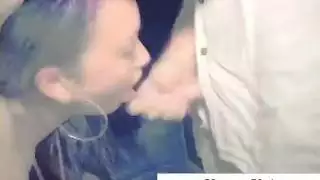 فتيش التبول العلني مع تدليك مهبلي عميق