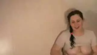 جنس قاسي وقذف داخلي في فتحة ضيقة