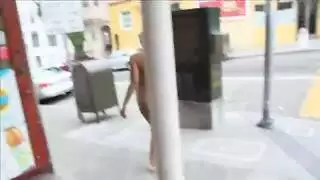 معامله الرجال ككلاب