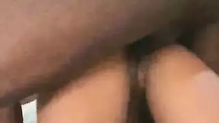جنس جماعي في العراء مع نجم إباحي سمراء هاوية