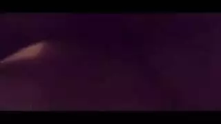شقراء نحيفة تأخذ عضو أسود كبير من صديقها الأسود في فيلم إباحي عنصري صريح