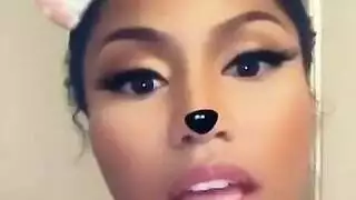 قضيب نيكي يحطم محادثتها المهذبة للأبد