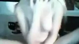 نيك سجن هاردكور: سجين مدان يفرك كسها المبلول
