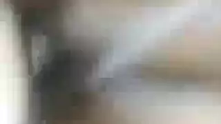 عاهرة صغيرة الحجم تمارس وضعية الكلب على الشرفة