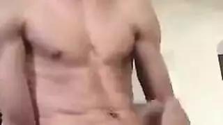رجل مثير يشاهد جلسة شرج عنيفة، صراخ الذروة
