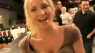 لحس بخش طيز امي الممحونه