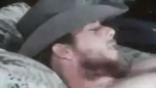 دةتور يغتصب مريضة