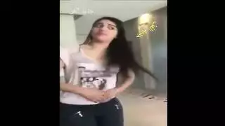 رقص مغربي لفتاة جامعية ساخنة أثداء متراقصة وجسم كريمي