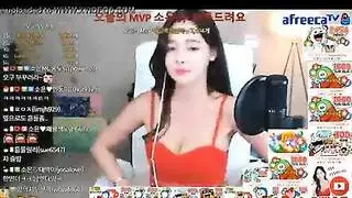 إباحية بجانب المسبح: إثارة نانسي بملابس دانديكس الداخلية تتحول لإباحية صريحة