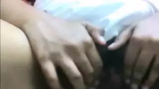 لمس هاوي في حمام الفندق