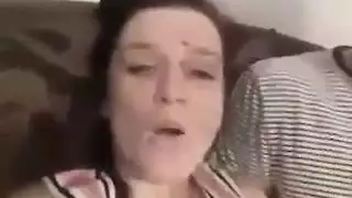كسي المنقوع يتوسل لركوب إباحي قاسٍ