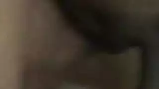 若い男