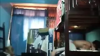 شهوة الأخوة المحرمة تتحرر في إيلاج مزدوج عنيف