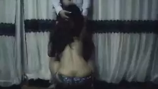 مستعدة للقذارة في فيلم إباحي مع شريكي المهم