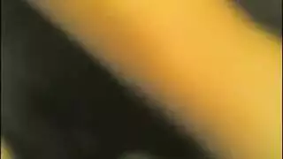 تناك بلعبة فاكهة: جوزها بيصور نشوتها الجامحة