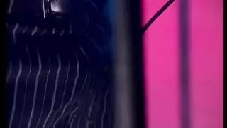 سمراء ممتلئة تخدم ببراعة قضيب أسود كبير