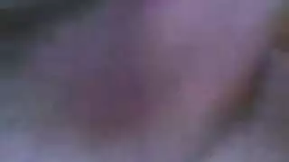 رجل القرية يستسلم لعملية جماعية مكثفة