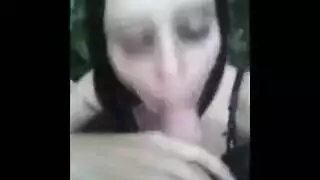 حب أخوي: كيندال وودز تبتلع قذفته