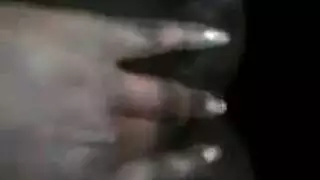 مقيدة وتتدفق: حمولة زائدة من إباحية القذف