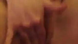 أفلام xxx لعبادة الأقدام – عبادة أقدام عارضة مصرية متعرقة
