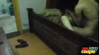 شباب صغار بانتصابات ضخمة حركة كاملة