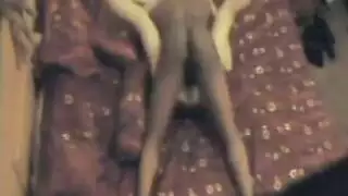 التنصت على جنس بين الأعراق بلغة صريحة