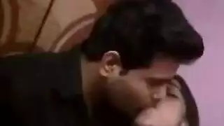 سمراء شقية تسجل جلسة الاستمناء الحميمة الخاصة بها