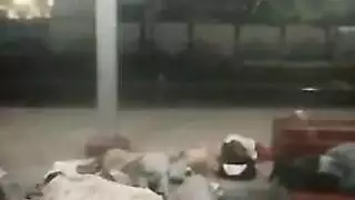 ركوب قاسي: مراهقة تقفز على قضيب صلب