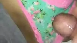 مؤخرات مستديرة مثالية تُمارس فيها الجنس