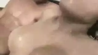 سكس اربعة رجال على بنت واحدة
