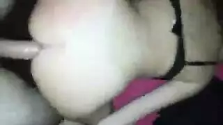 قضيب لبناني سميك يمدد فرجها المتسع