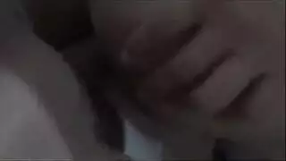 أخوة محرمة: التنورة مُزالة، فتحة الشرج تتمدد بقضيب الأخ