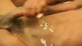 شرموطات ليبيات يأخذن قضيبًا كبيرًا بعمق