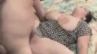الرغبات المحرمة: شريط جنسي صريح لجون وزوجة أبيه الأمريكية