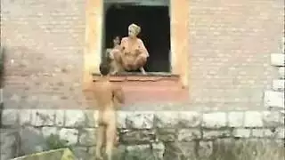 نيك الجدة لفتح صديقتها الشابة المثيرة