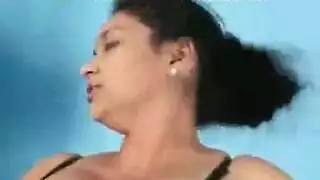 خيال الخيانة: الزوجة تمارس الجنس بعنف مع حبيبها القديم