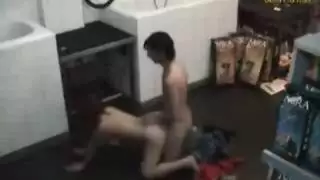 جنس قوي على الدرج