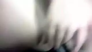 فيكي تشيس في مشهد سحاق صريح في الهواء الطلق