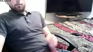 فتاة برازيلية هاوية تُدمر من قبل رجل مشعر