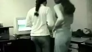 يبانية سن مراهق