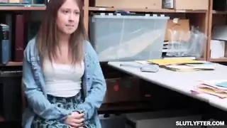 سرقة المتجر صغيرة