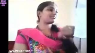 الرجل الهندي الناضج يتوسل لاختراق المجامعة الجنسية في الفلم الإباحي