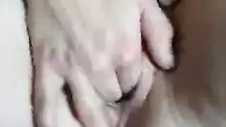 جيسي ونيللي في ممارسة جنسية رباعية حارة مع تناوب لطيف