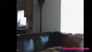مراهقة شقراء تستسلم لشهوة الرجل الأكبر سنا