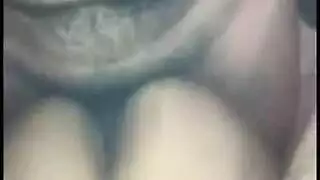 ست سعودية عند شيخ يخلعها ويلعب في كسها وطيزها