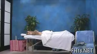 جنس جماعي مع نائب الرئيس: عاهرات أريا فوكسكس في مشهد إباحي عنيف بالمكتب